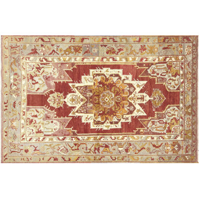 Tapis unique en laine noué à la main des années 1960 de 4 pi 5 po x 6 pi 9 po en rouge / beige