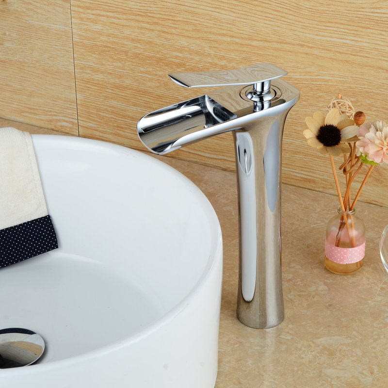 Single-Hole Single-handle Bathroom Faucet with Drain Assembly, Chrome