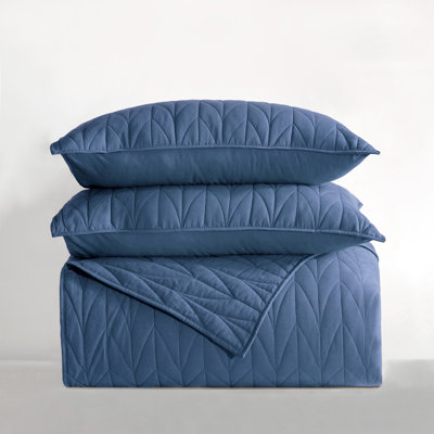 Wonderful 100% Cotton Reversible 3 Piece Quilt Set