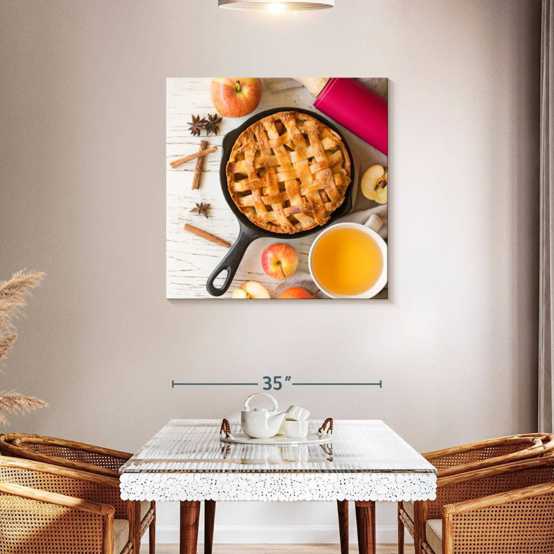 Yarlin Apple Pie, 36" H x 36" W