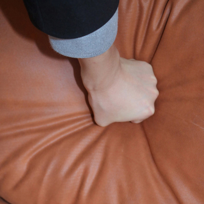 Causeuse orange avec coussin 100% polyester