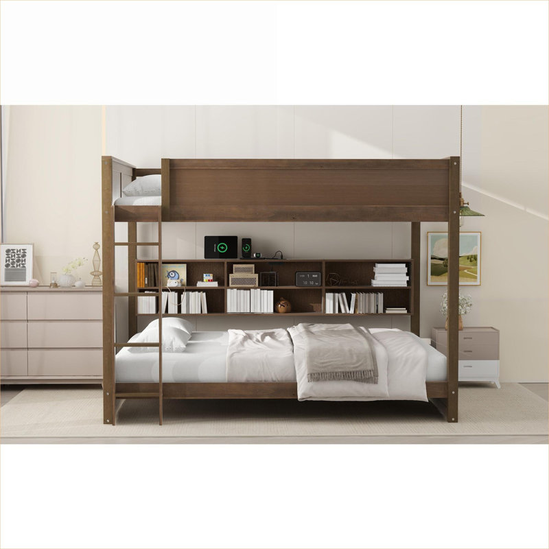Lit superposé pour les chambres familiales partagées en bois massif avec très grand lit avec armoires de rangement et ports de chargement USB