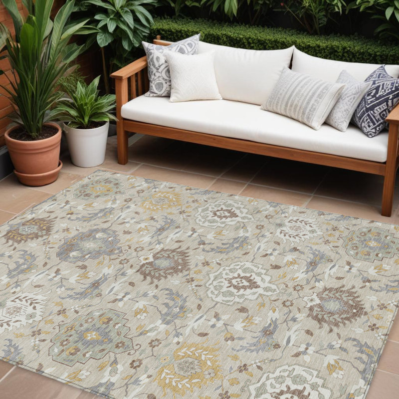 Tapis beige 10 pi x 14 pi beige et brun