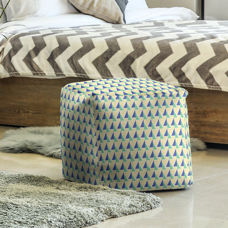 Repose-pieds cube à motif shifted arrows, Bleu jaune / vert, H 13 po x l 13 po x P 13 po