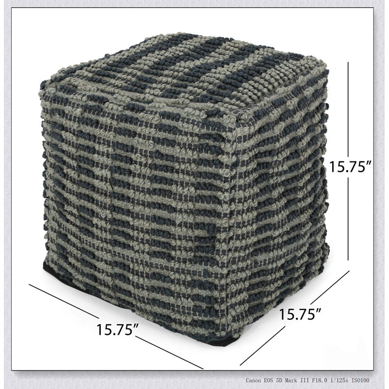 Pouf carré en tissu Walle, repose-pieds polyvalent et confortable ou coussin de sol pour une décoration moderne