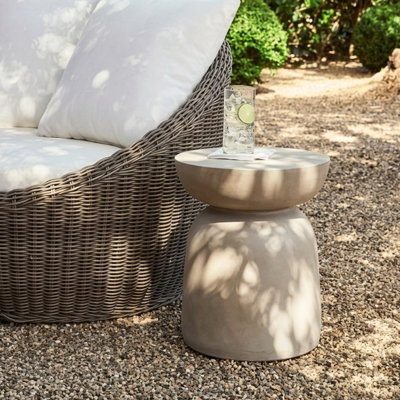 Saish Outdoor Lightweight Concrete Side Table