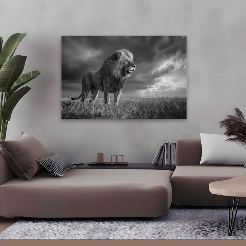 Egger – SavannaLion, 32" H x 48" W