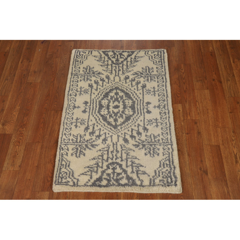 Handmade Moroccan Oriental Accent Rug 2x3