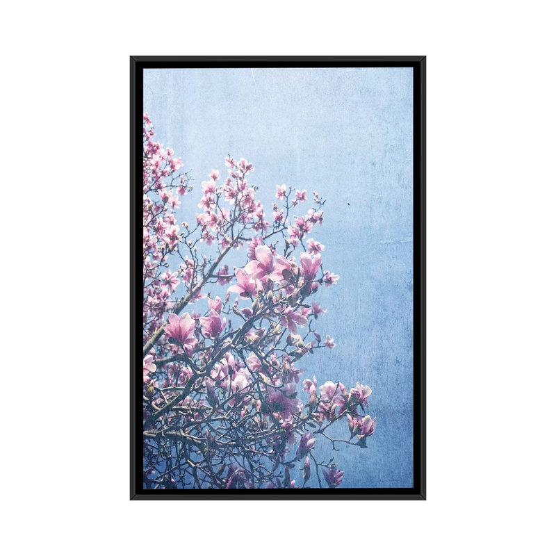 Reproduction de photo sur toile tendue, "elle fleurite partout !, H 26 po x l 18 po x P 1,5 po, Toile avec cadre noir