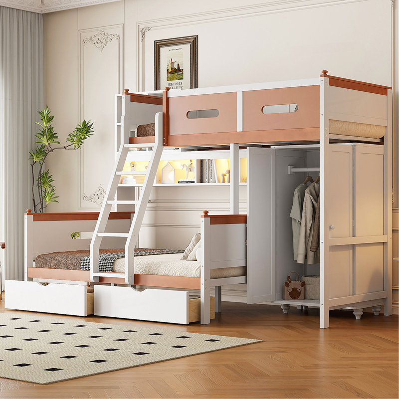Lit superposé simple au-dessus d'un lit double en bois avec garde-robe, tiroirs, tablettes et lumière DEL