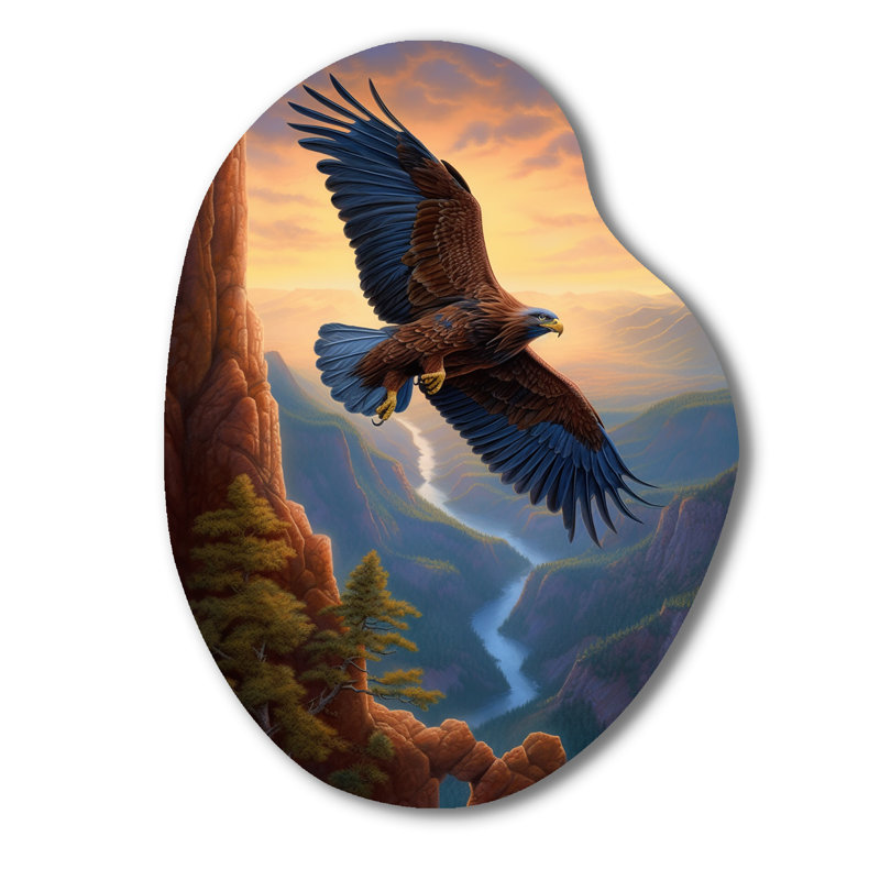 «Flight of the Eagle I» - reproduction d'art en forme d'aigle de forme irrégulière, sculpture murale asymétrique en métal