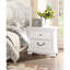 La table de chevet de chambre à coucher blanche, 5 tiroirs, crée une table de chevet blanche chaleureuse, ajoute une touche de classe à