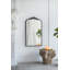 Miroir mural classique avec cadre d'inspiration baroque-731508202-729210945
