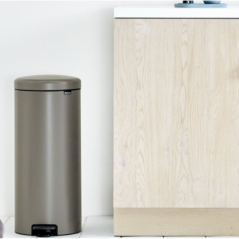 Brabantia NewIcon Soft Closing 30 Litre Pedal Bin, Platinum