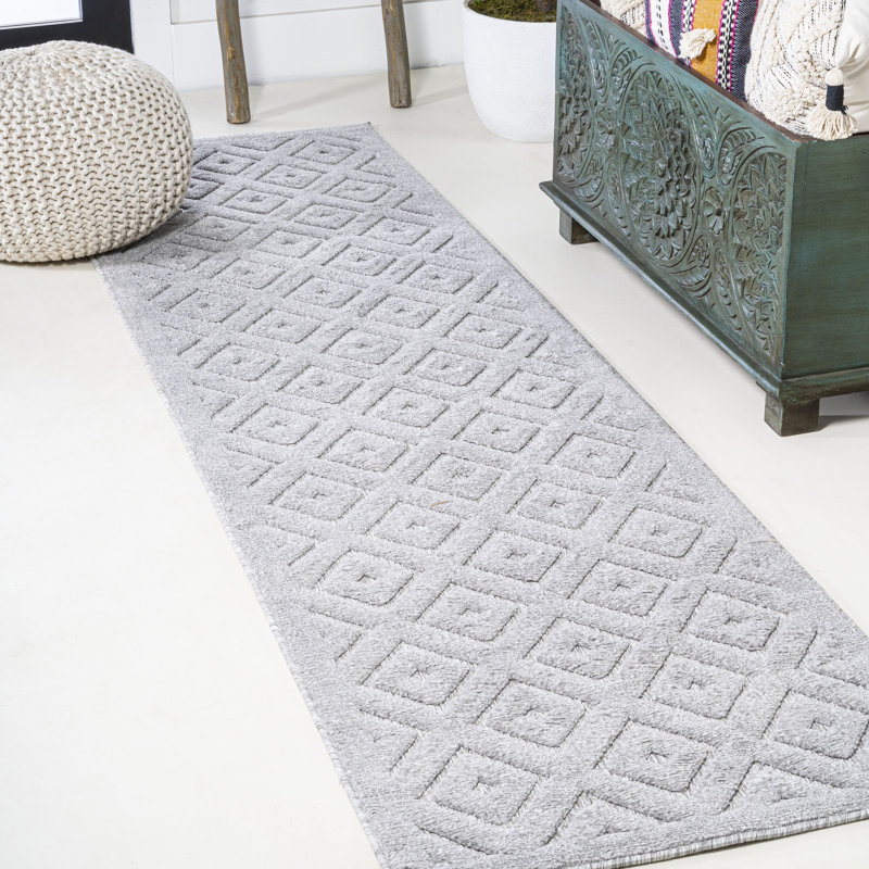 Bailidh Neutral Diamond Trellis Light Gray Indoor/Outdoor Rug, Runner 2'2" x 8'