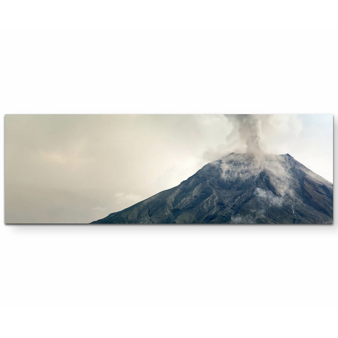 Leinwandbild Vulkan Tungurahua mit Rauchwolke Ecuador