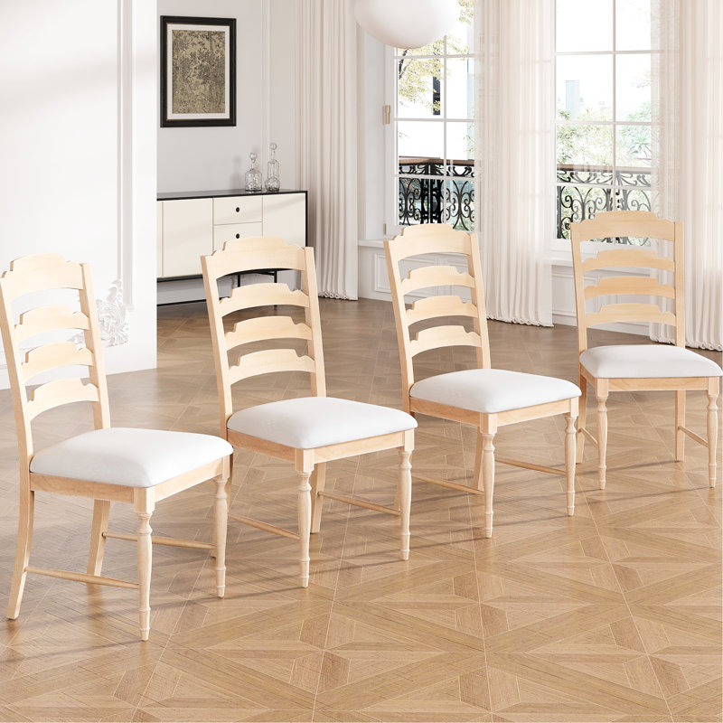 Chaises de salle à manger rembourrées - Vintage, 4, dossier dentelé, bois d'hévéa naturel, support de poids de 330 lb, siège confortable, capacité traditionnelle de 2 couleurs disponibles, options de couleurs ergonomiques