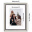 Cadre photo rétro avec passe-partout et passe-partout en plexiglas-109726402-109727636