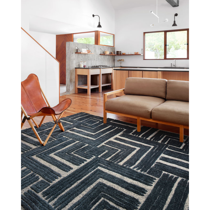 Hagen Blue and White Geometric Tufted Area Rug 2'-7" x 4'