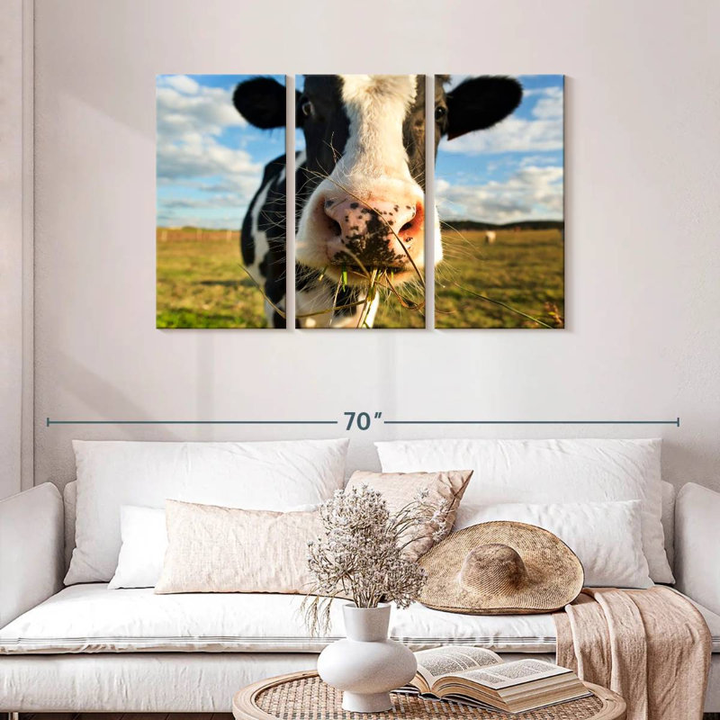 Brampt Cow Selfie, 28" H x 45" W