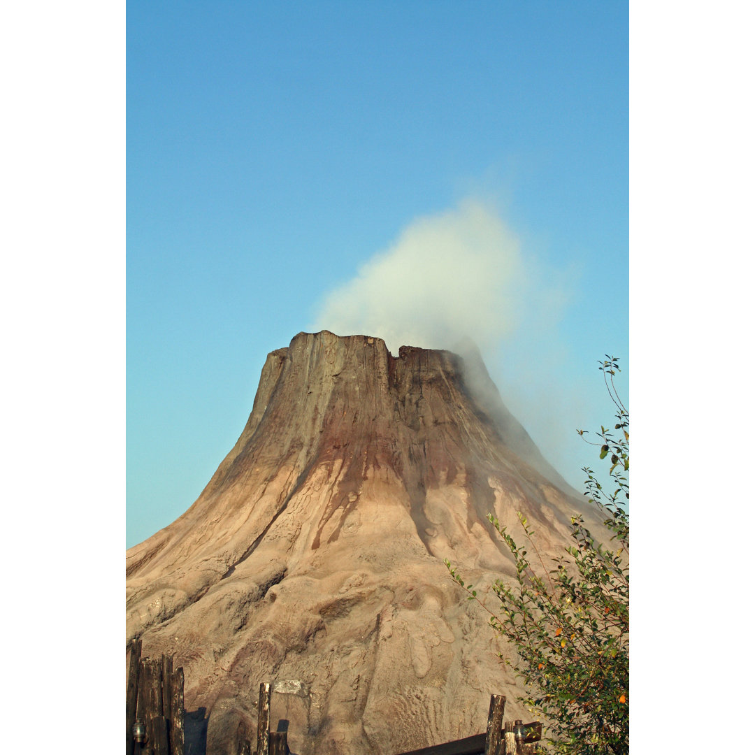 Volcano With White Smoke von Agno_agnus - Leinwand Kunstdrucke