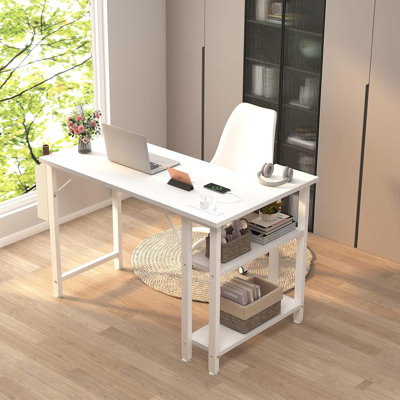 Bureau d'ordinateur en L blanc de 40 pouces: avec tablettes de prises de courant, bureau d'angle réversible pour bureau à domicile pour petits espaces
