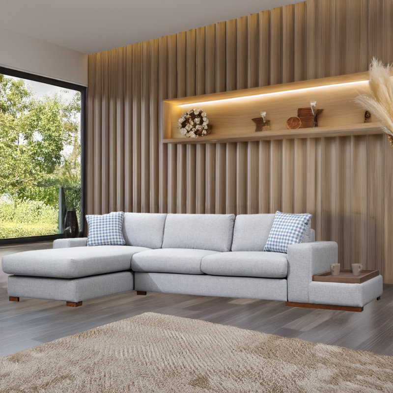 Canapé d'angle moderne avec structure en bois de hêtre, tissu gris clair, 130,3 po x 76,4 po x 33,5 po | Revêtement 100% polyester, comprend 2 coussins portables (17,7 po x 17,7 po) | Design scandinave élégant, pieds en noyer, durable et confortable