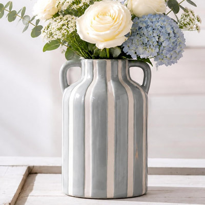 Vase gris en céramique avec poignées à rayures Modern Farmhouse