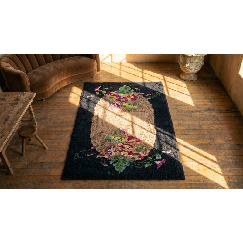 Antique American Hooked Rug America 1940s