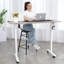 Bureau debout à hauteur ajustable électrique Hubing avec 2 ports USB et 3 prises de courant, 4 roulettes verrouillables, 2 crochets, grand tapis de souris-1266656928-1266656935