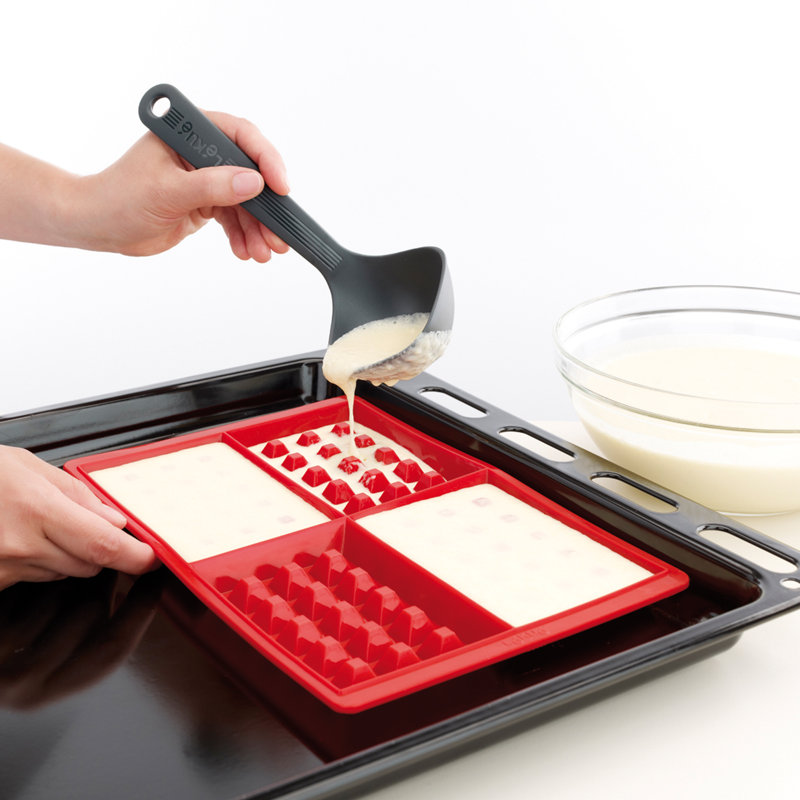 Lékué Waffle Mold