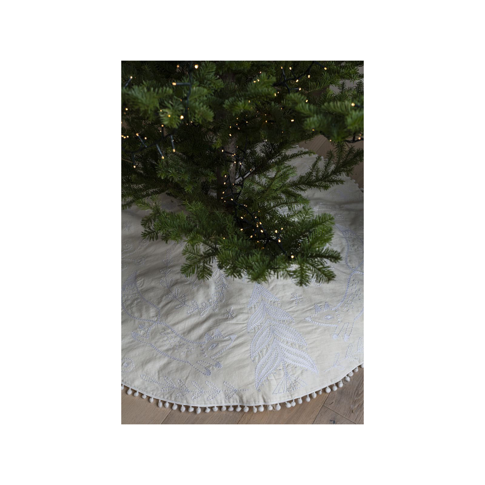 Embroidered Cotton Tree Skirt
