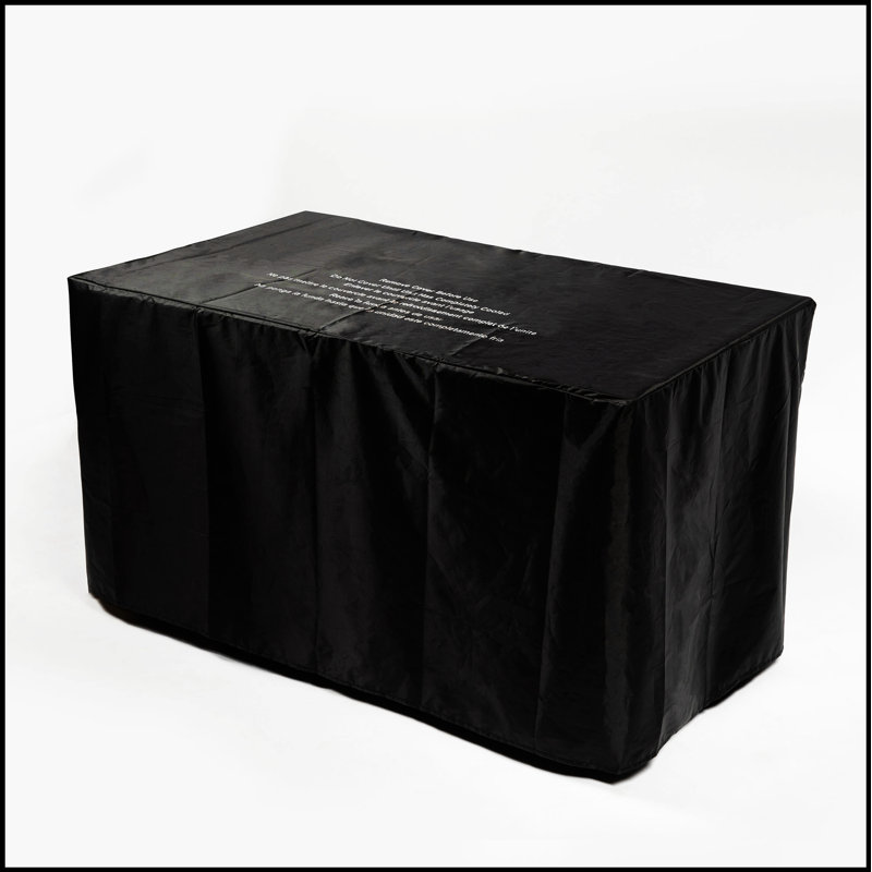 Table de foyer d'extérieur durable avec plateau en carreaux de céramique, pare-vent en verre et housse de pluie pour les rassemblements extérieurs