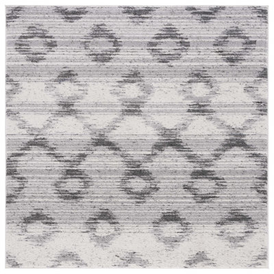 Muniz Performance Geometric Rug