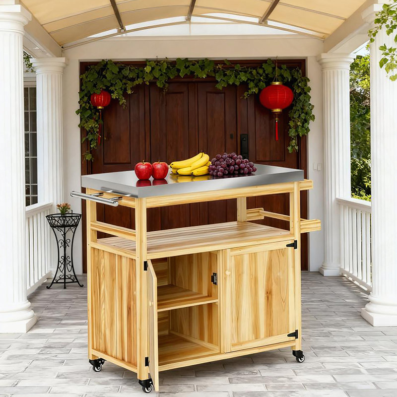 Îlot de cuisine extérieur en bois massif avec plateau en acier inoxydable, roulettes et armoires de rangement pour cuisiner et recevoir de façon polyvalente