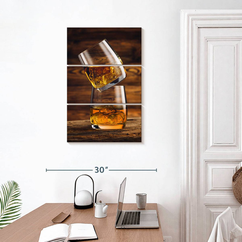 Yarlin whisky sur whisky, H 32 po x l 20 po