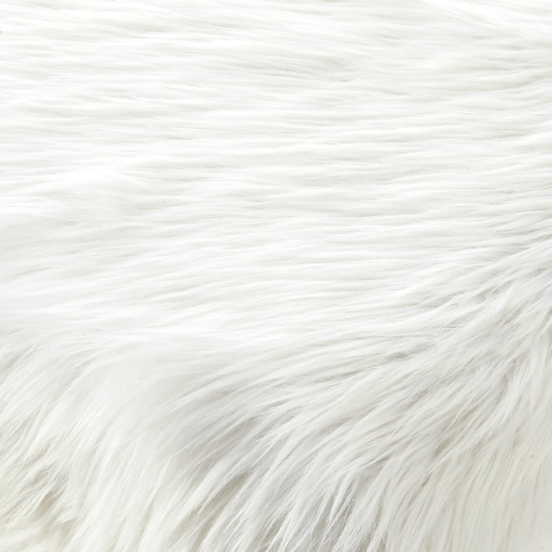Banc Giselle, Blanc crème