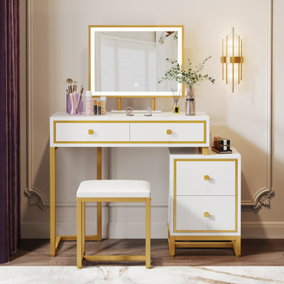 Juaria Vanity