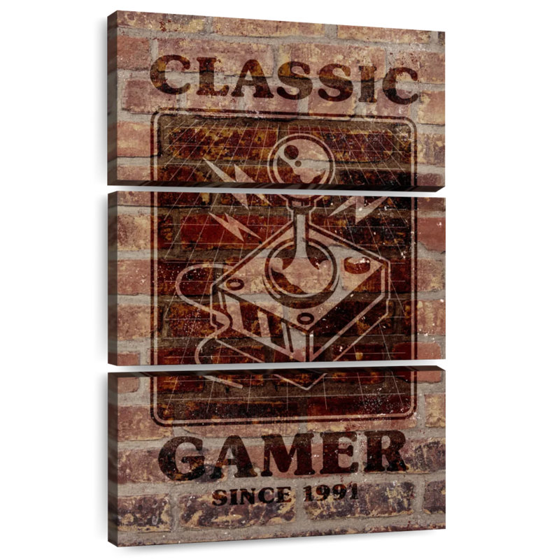 Senne Classic Gamer, 50" H x 32" W
