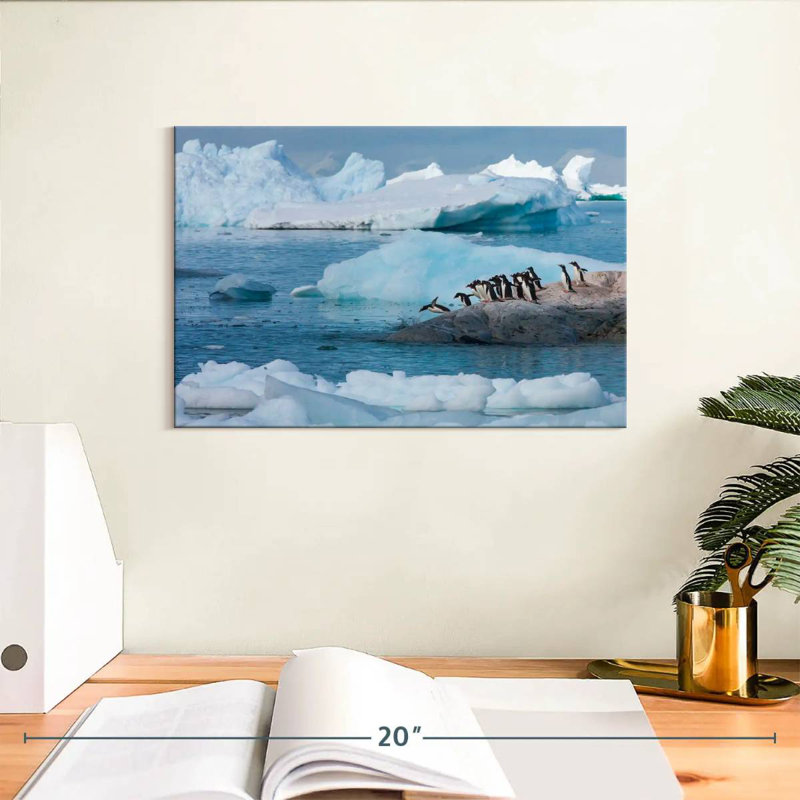Brampt Gentoo Penguins, 8" H x 12" W