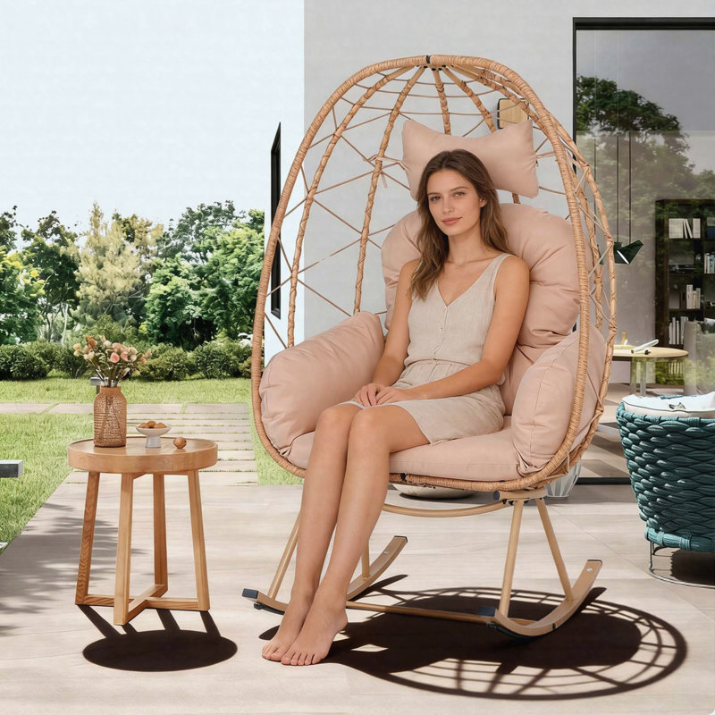 Fauteuil berçant intérieur / extérieur en osier avec coussin et coussin, Beige, yellow