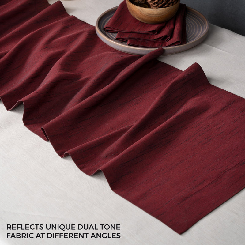 Chemin de table d'angle en soie Vegan, Rouge grenat, 48 po x 14 po