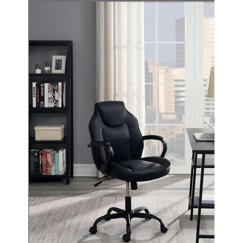 Chaise de bureau en similicuir noir