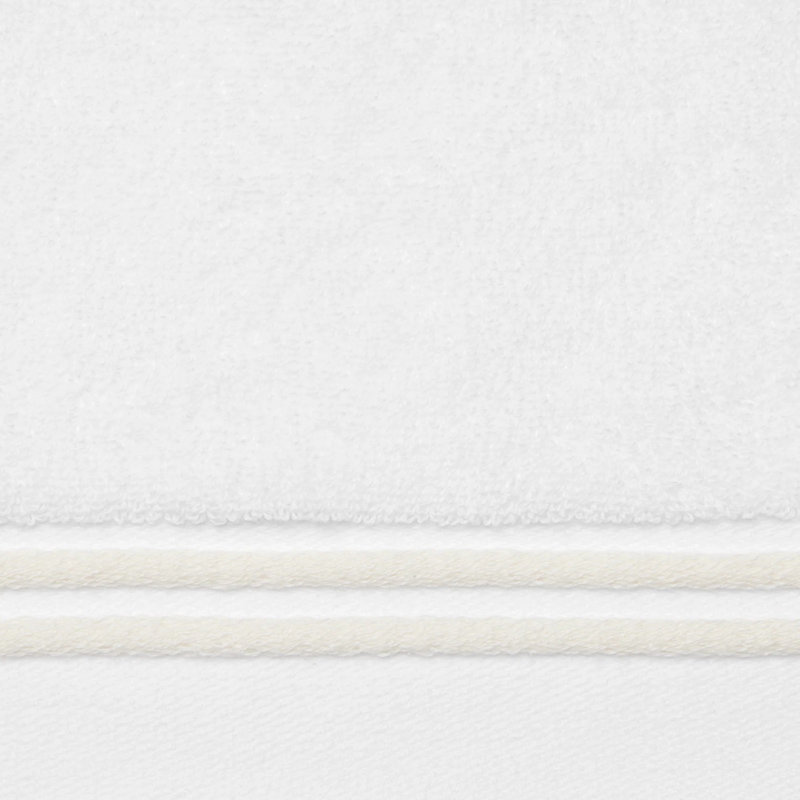 Aura Bath Towel, White/Ivory