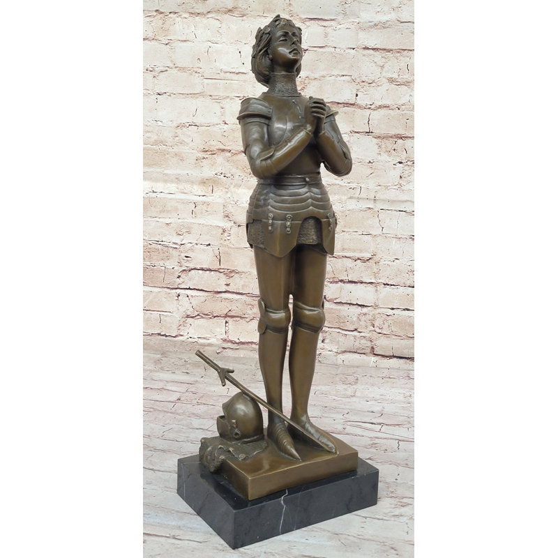 Figurines et sculptures en tatsu
