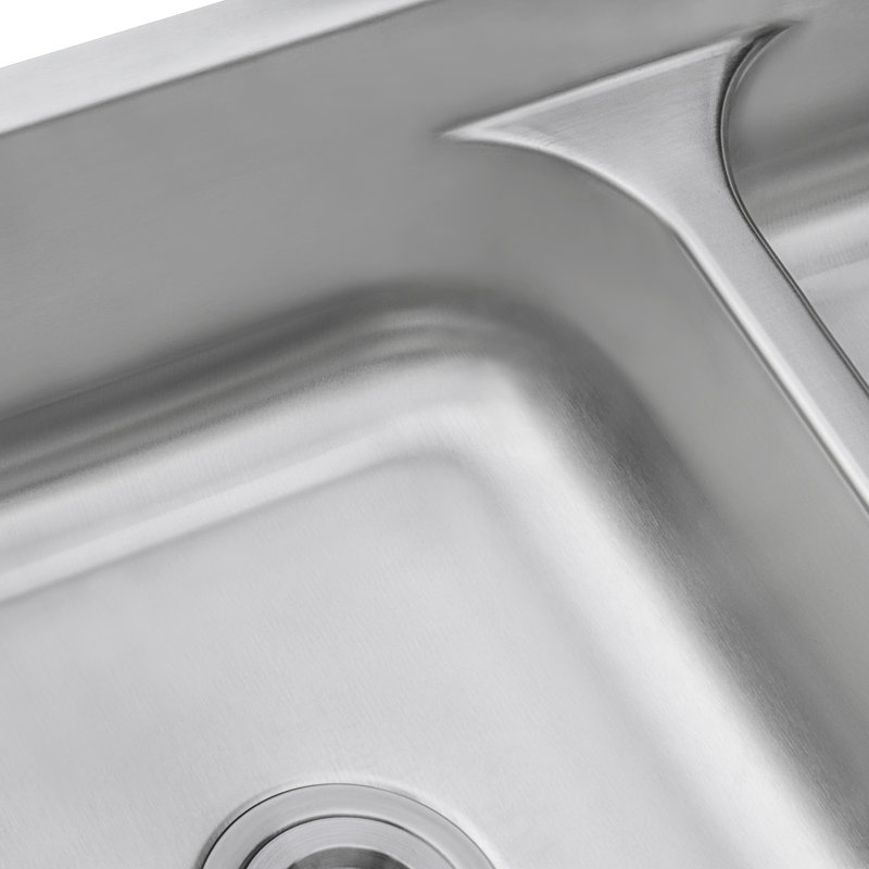 Ruvati 32-inch Low-Divide 50/50 Double Bowl Undermount 16 Gauge Stainless Steel Kitchen Sink