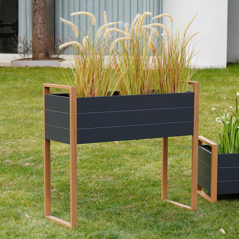 Marria Metal Planter Box