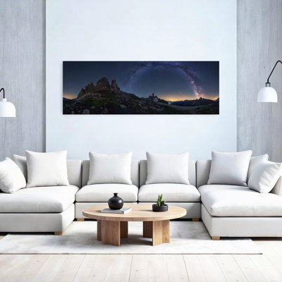 «Milky Way Mountain Chapel», art dramatique serein et paisible paysage de montagne