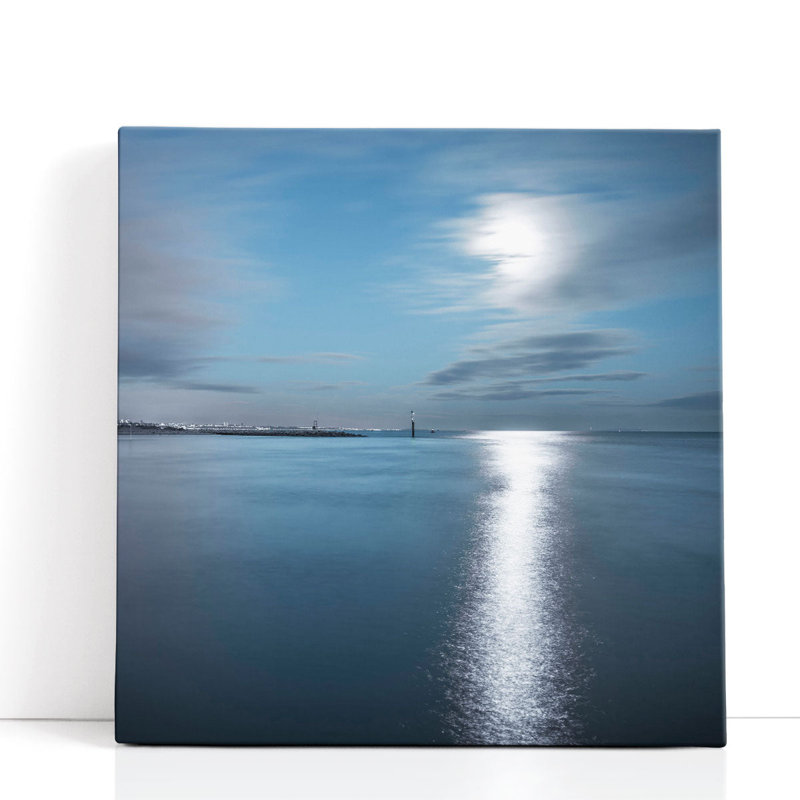 «Tranquil Seascape with Horizon over Water», reproduction d'art sur toile, H 12 po x l 12 po