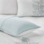 Ensemble de couette brodée réversible 6 pièces en polyester bleu, format King/Cal King-136112040